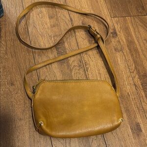 Universal Thread Tan Leather Crossbody Bag